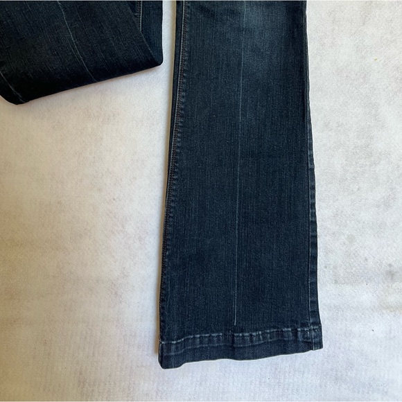 White House Black Market Skinny Flare size 6S - Picture 5 of 5